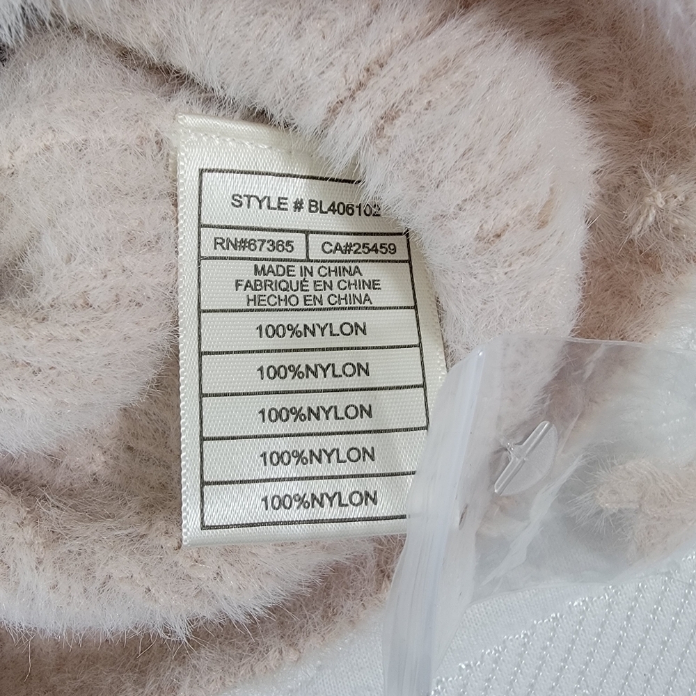 NWT BB Dakota Steve Madden Fuzzy Cozy Cropped Tank Top Beige Cream Size Small - Picture 7 of 10